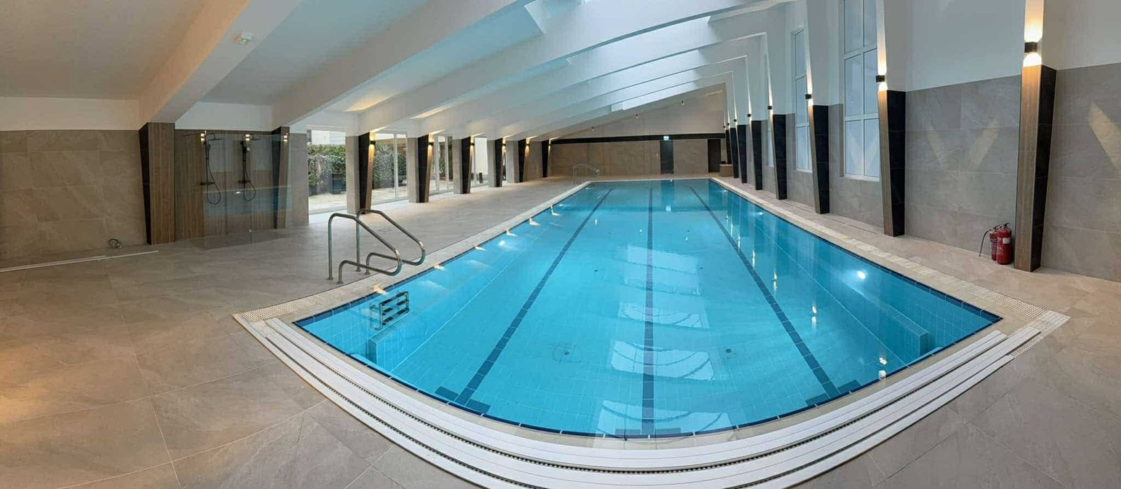 Pasa Park wellness panorámakép felújított medencével