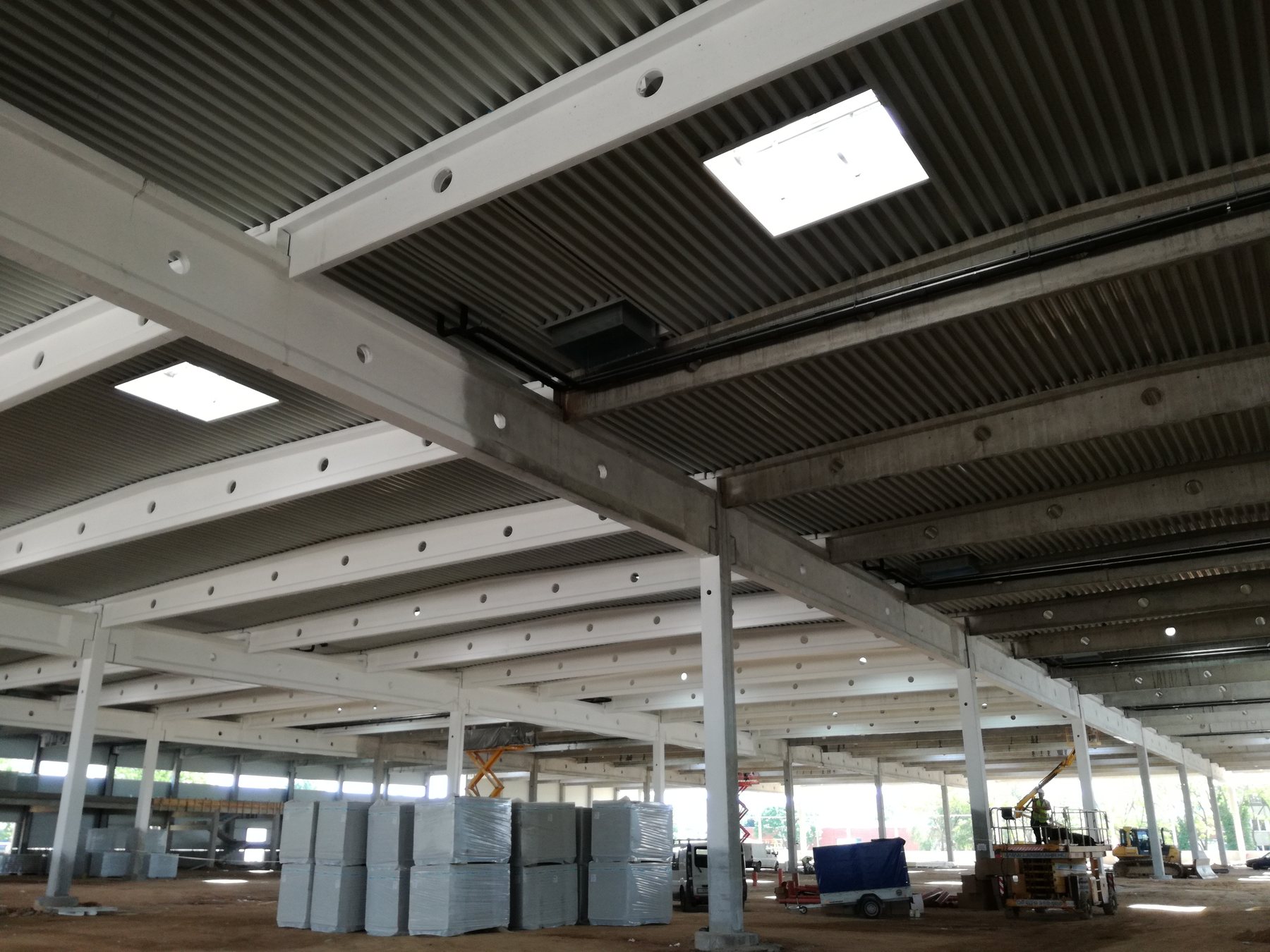 VEAS Székesfehérvár 16000 m2 csarnok gépészeti kivitelezése, 5. kép