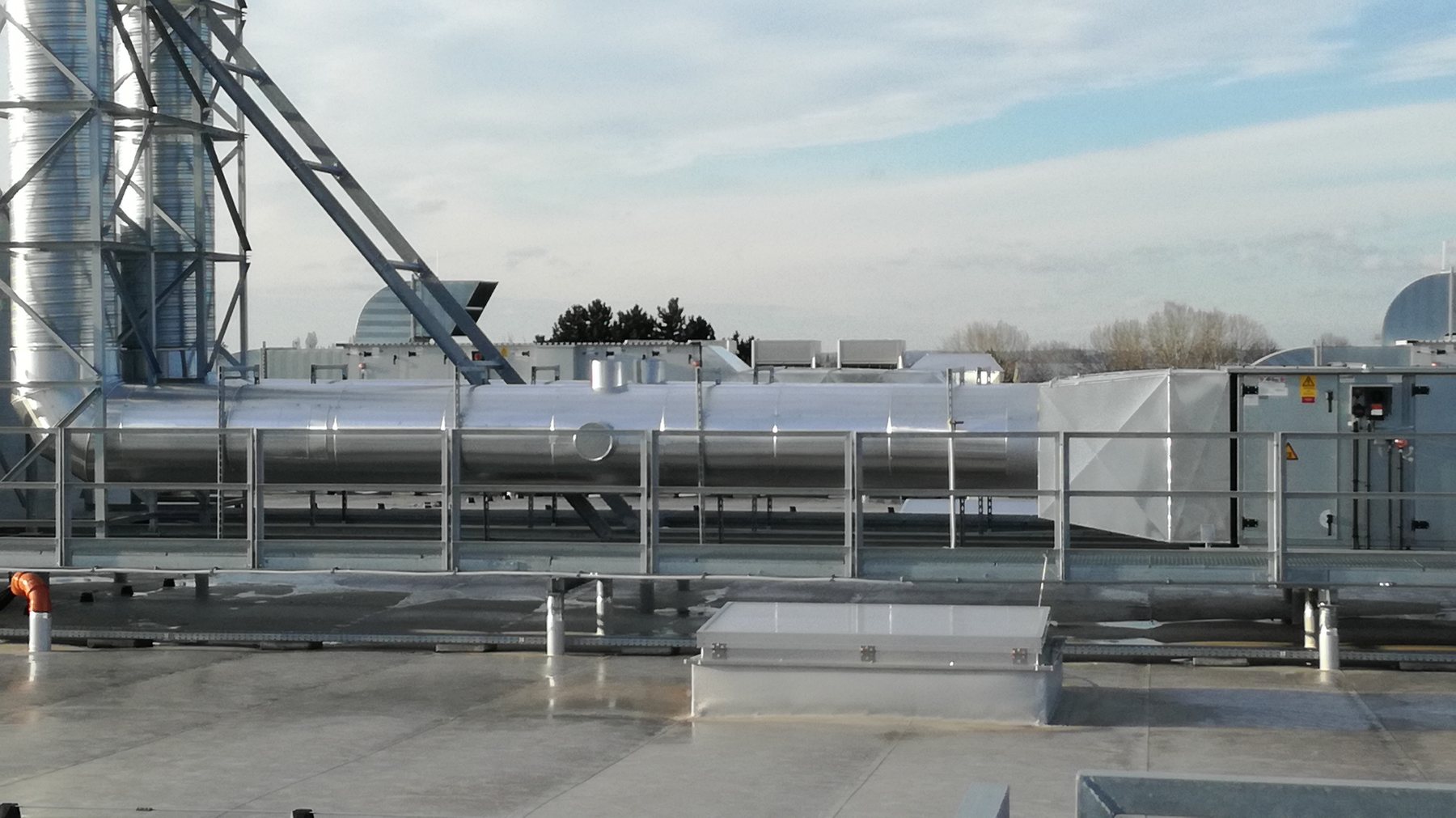 VEAS Székesfehérvár 16000 m2 csarnok gépészeti kivitelezése, 8. kép