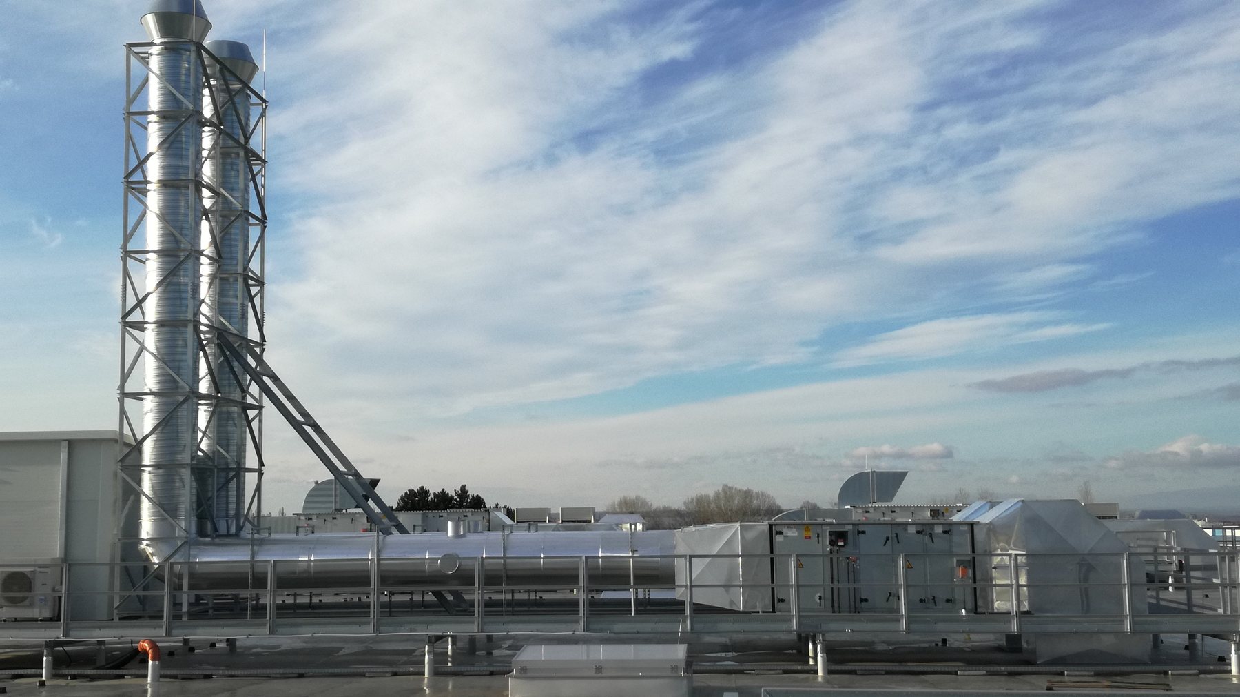 VEAS Székesfehérvár 16000 m2 csarnok gépészeti kivitelezése, 9. kép